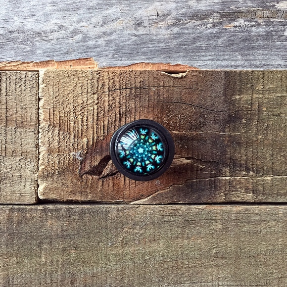 Women’s Ring - Picture 8 of 8